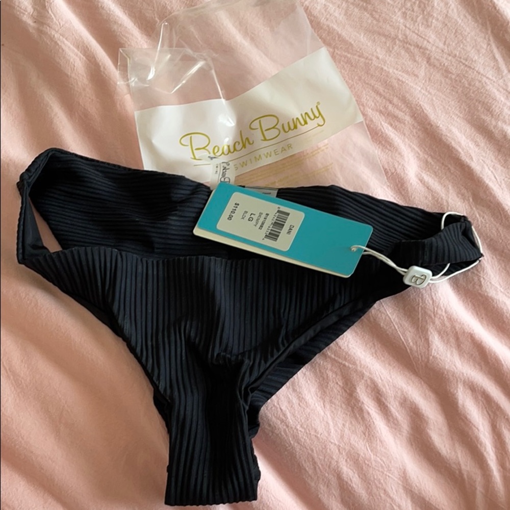 Beach Bunny NWT Skimpy bikini bottom size L